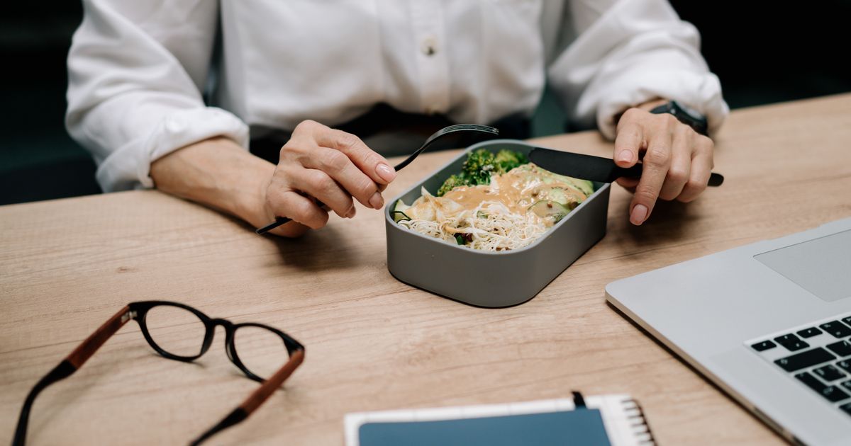 lunch box pejabat order tips